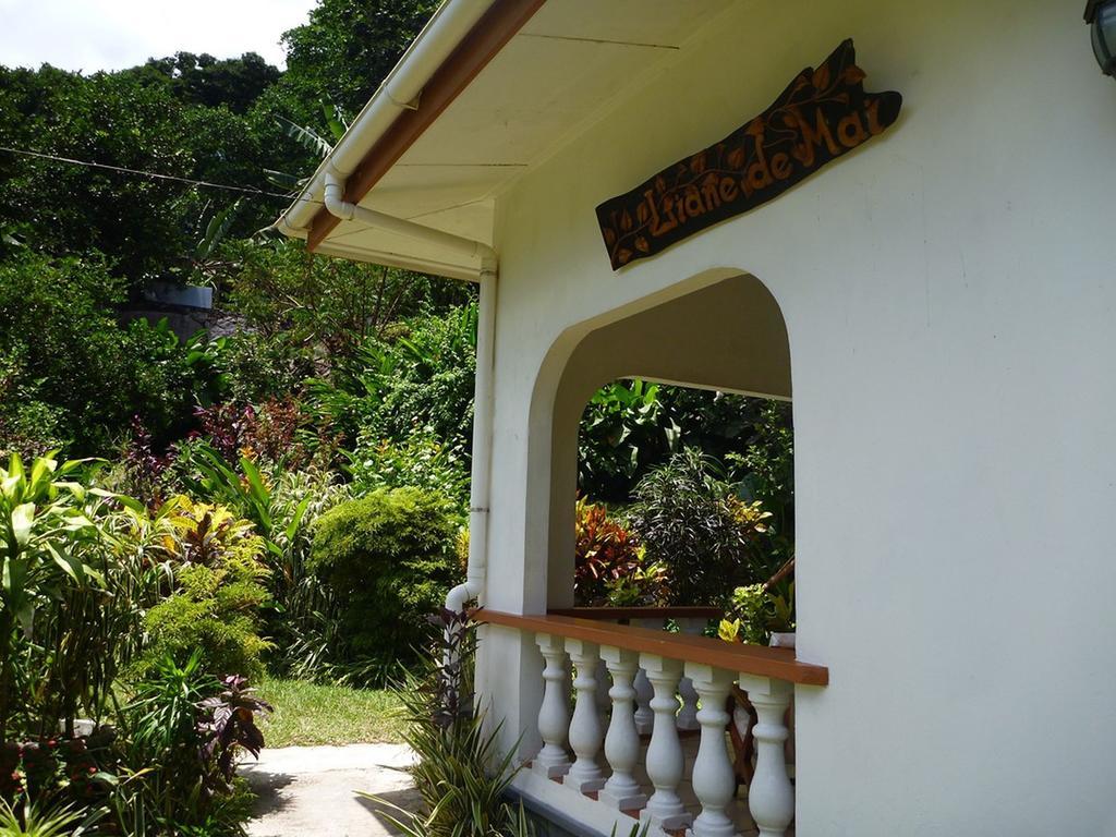 Liane De Mai Acomodação com café da manhã La Digue Exterior foto